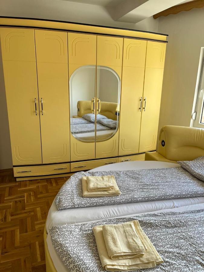 Apartment Alpi Peja Kültér fotó